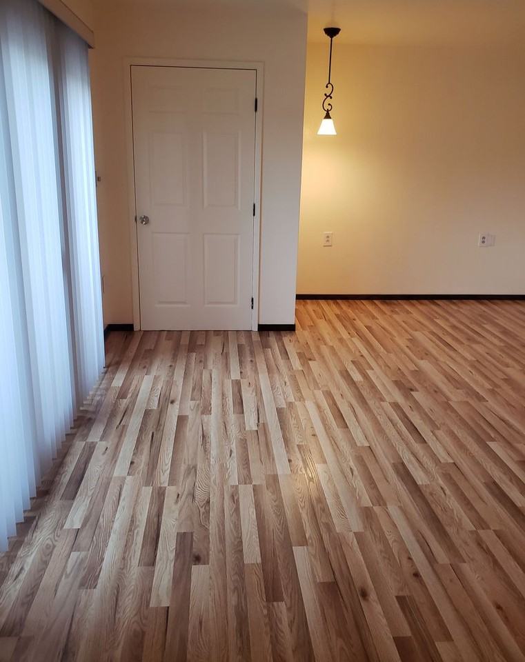 1704 Bay St - Photo 7 of 10