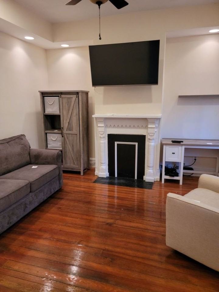 3412 E Marshall St - Photo 3 of 13