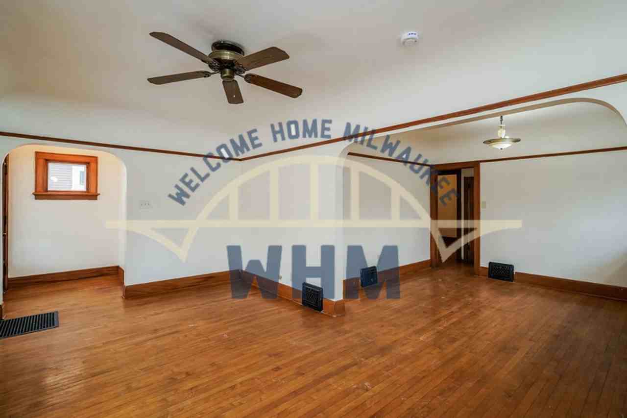 1603 E Hampshire St - Photo 4 of 16