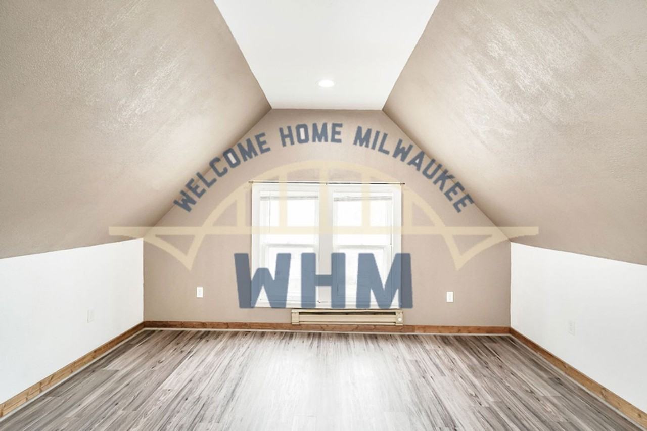 2720 N Oakland Ave - Photo 3 of 16