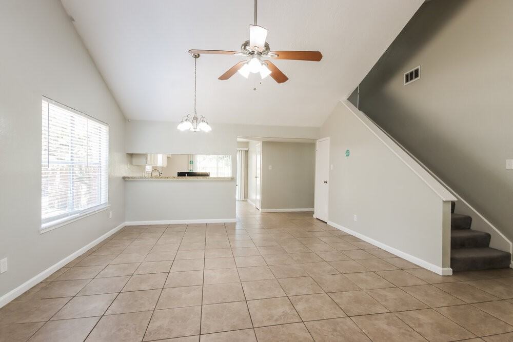 2823 Forestbrook Dr - Photo 4 of 17