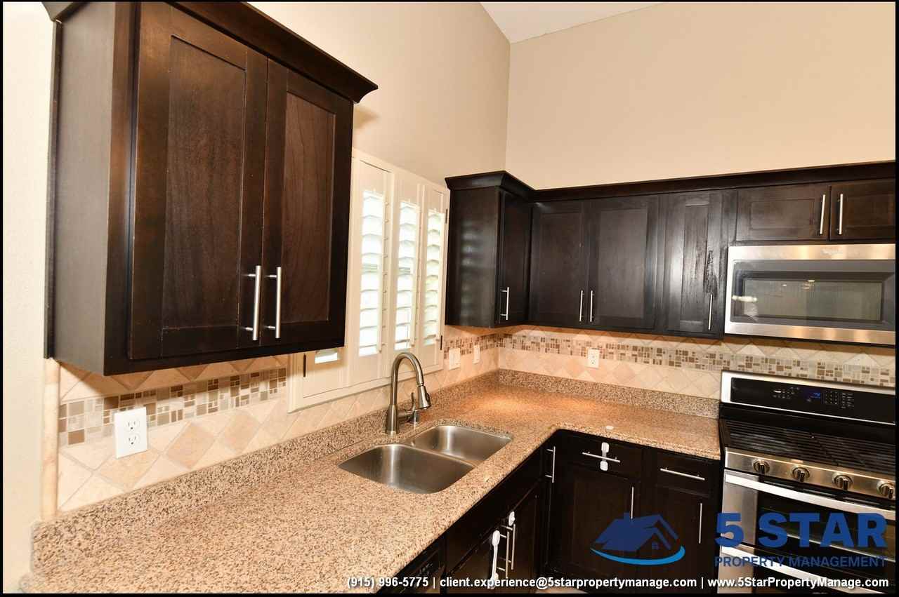 3136 Red Maple Dr - Photo 5 of 50