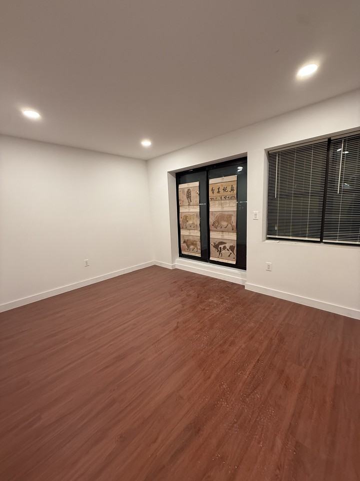 2351 West 11th Street #2f - Photo 2 of 12