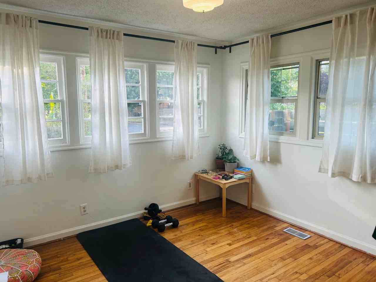 9305 North Portsmouth Avenue - Photo 4 of 5