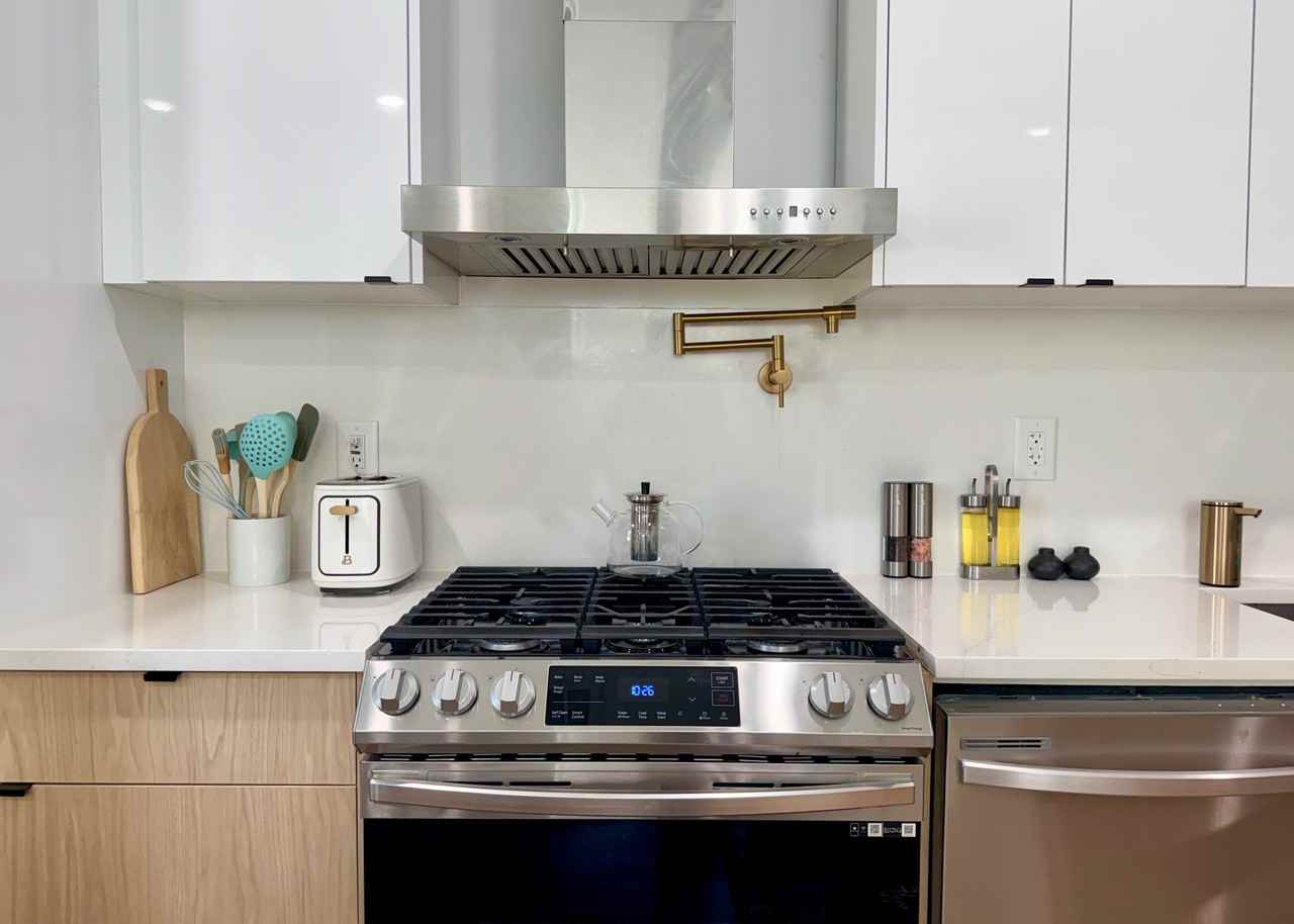 443 Bergen Avenue #4 - Photo 6 of 23