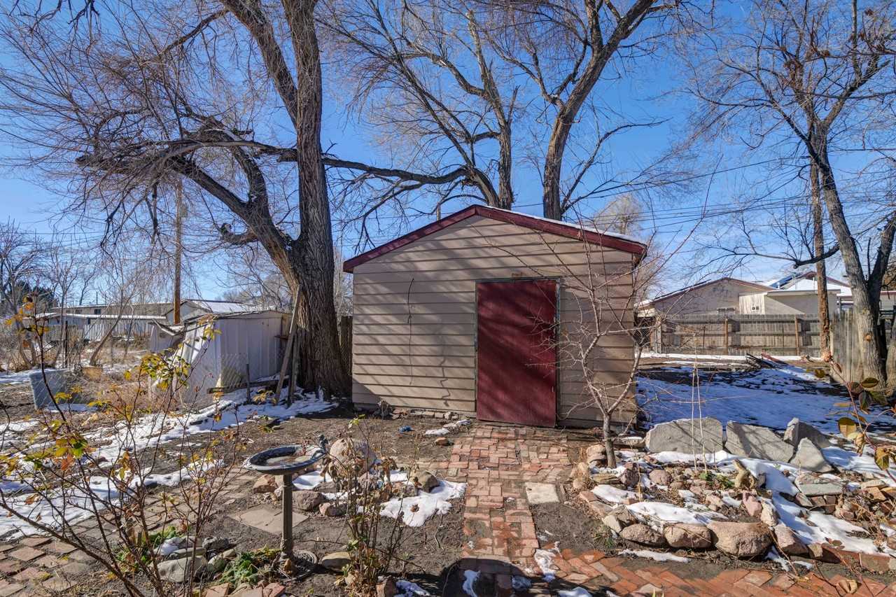 1429 Cypress St - Photo 4 of 30