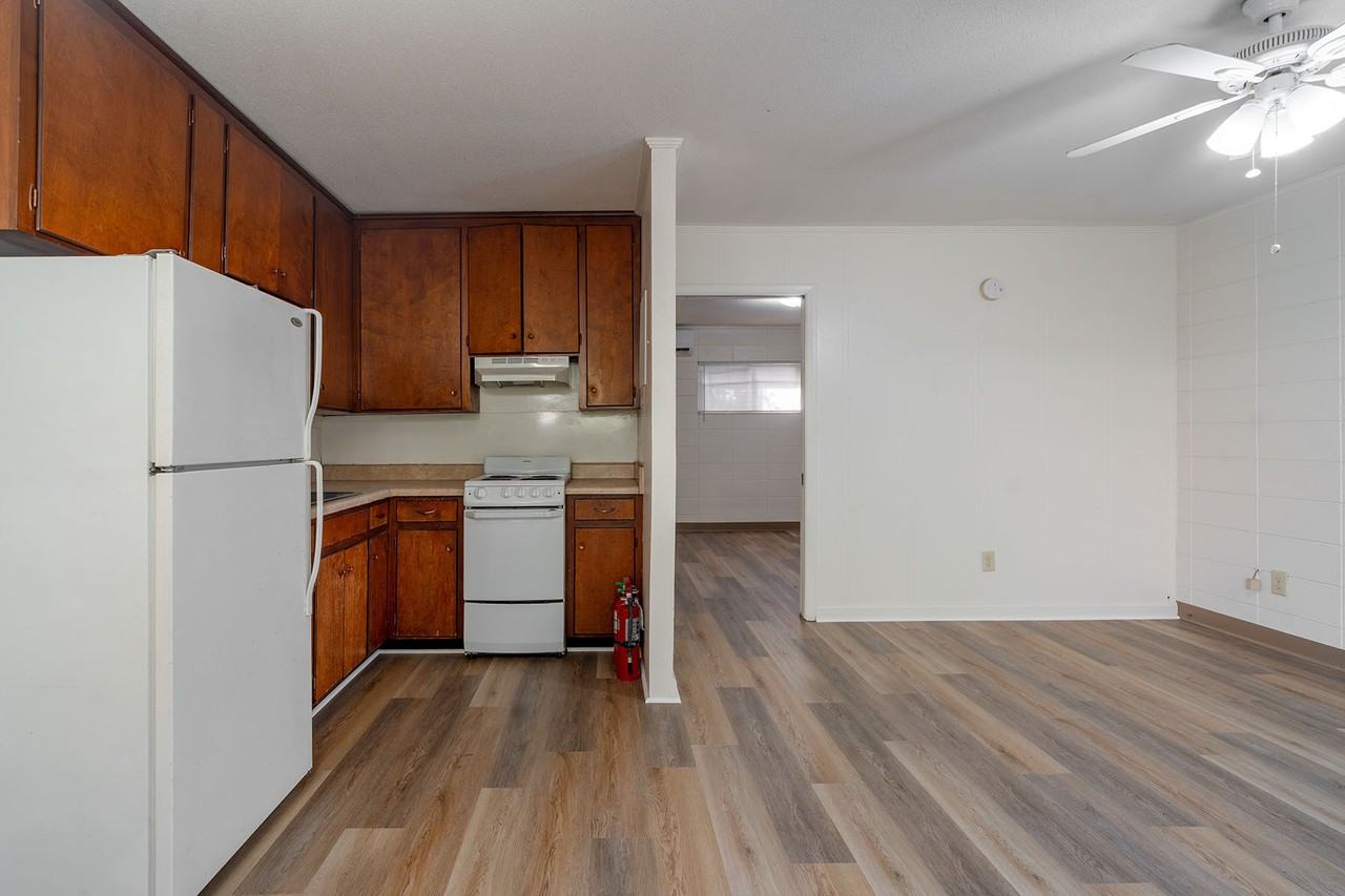 1312 #3 - Photo 2 of 10