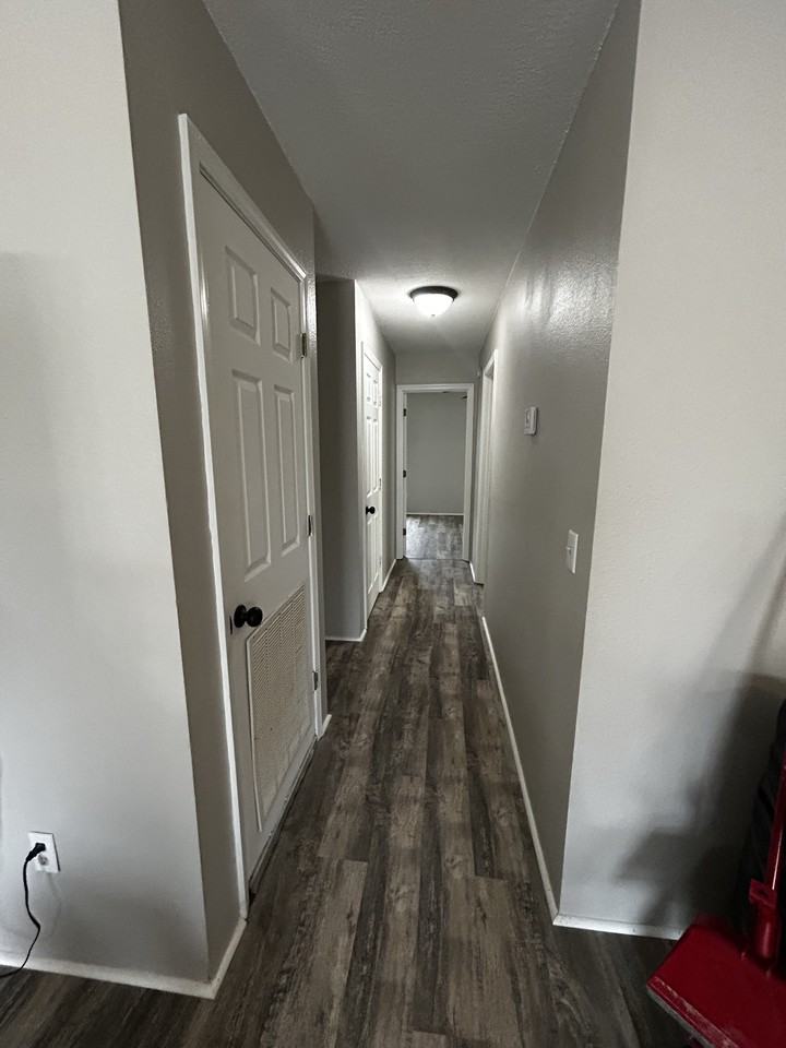 117 Rockyreef Cir - Photo 4 of 15