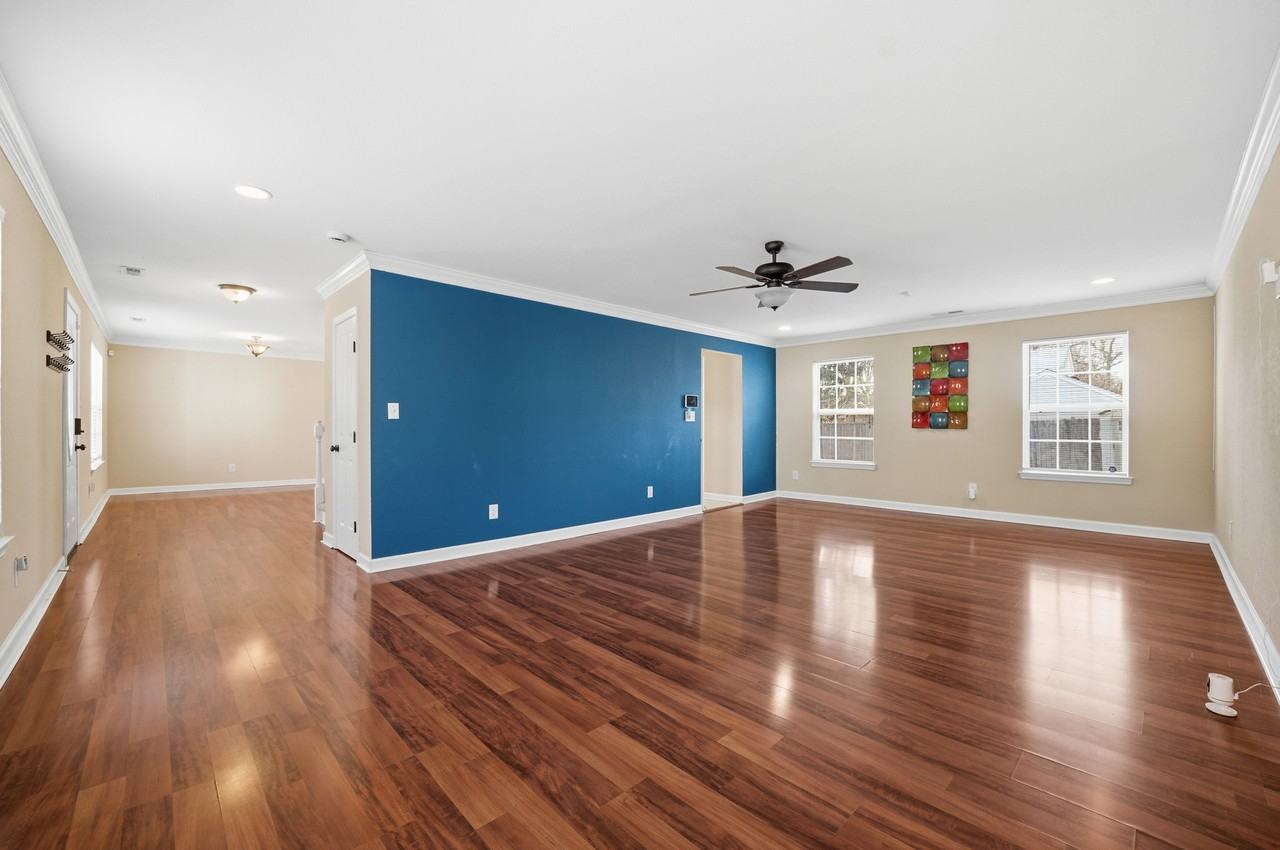 2937 Lens Ave - Photo 6 of 23