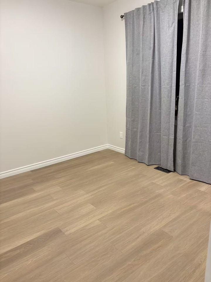 Palmerston Blvd & College St - Photo 6 of 7