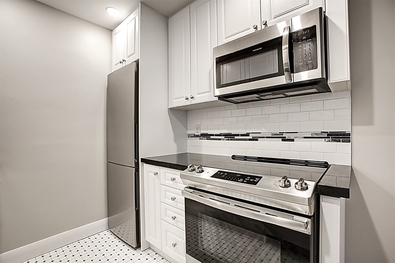 90 Jameson Avenue - Photo 7 of 24