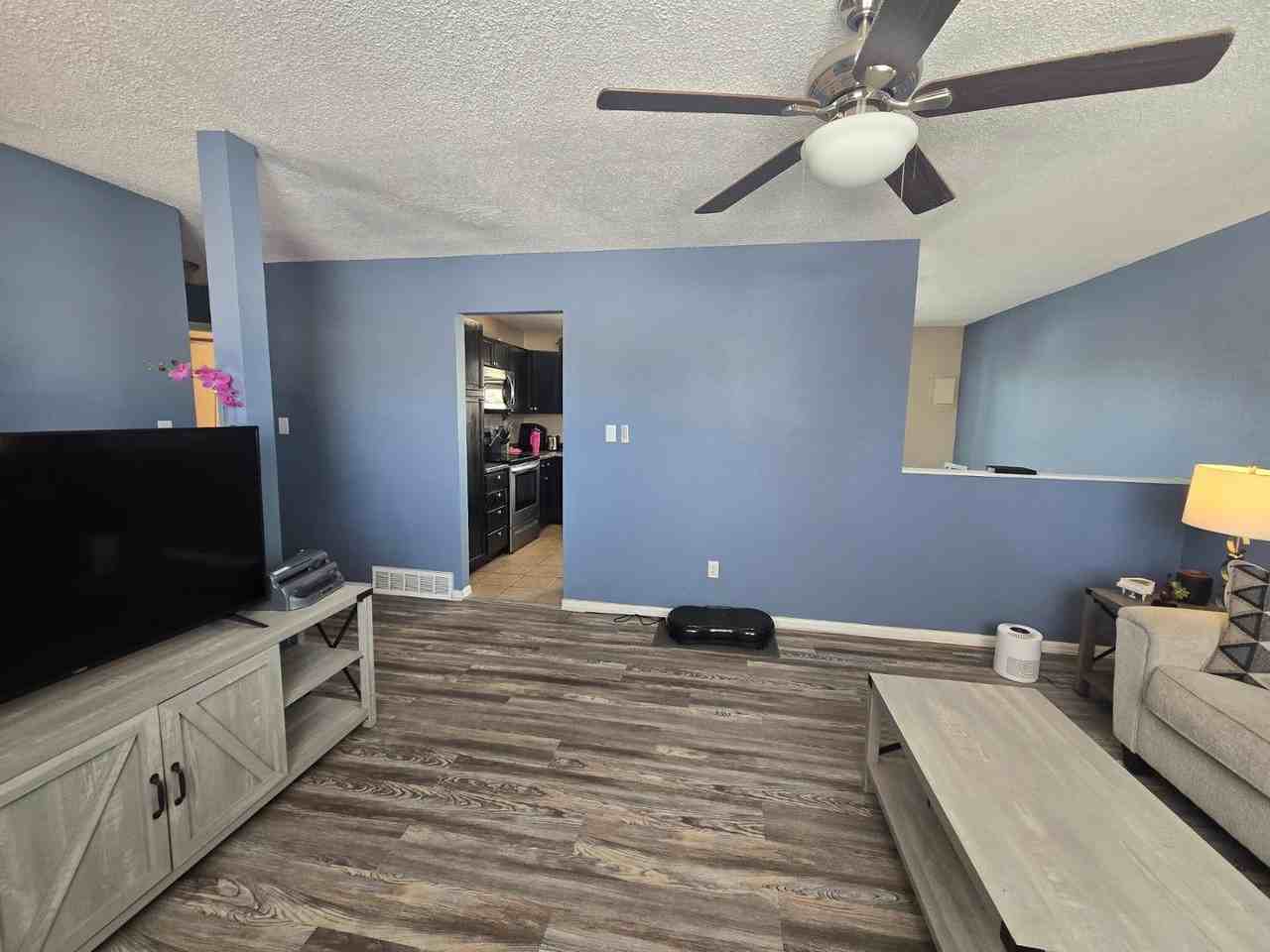 605 Bunting Ave - Photo 5 of 34