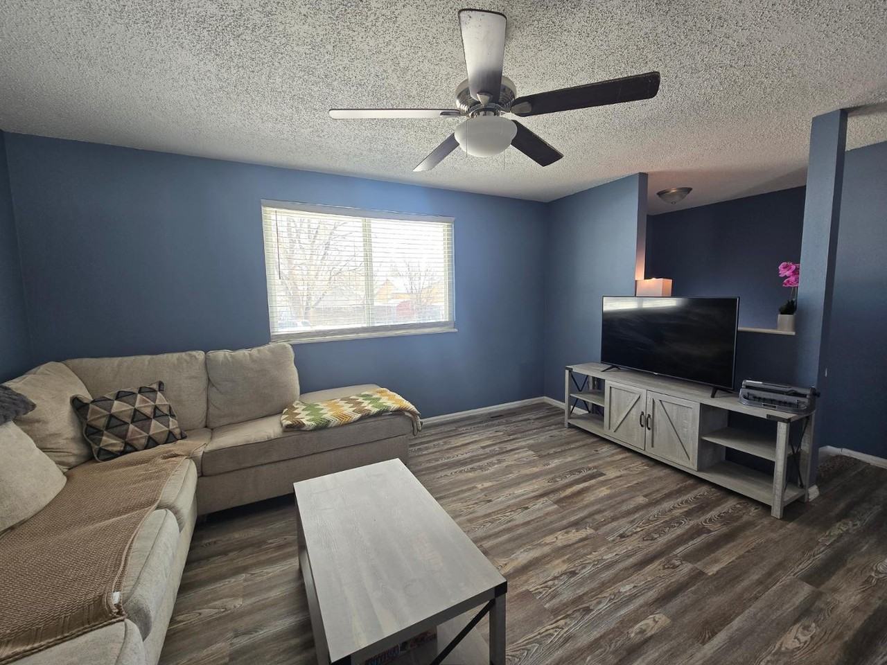 605 Bunting Ave - Photo 6 of 34