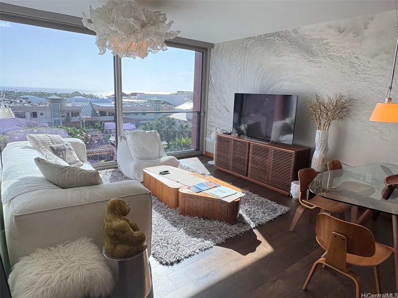 1555 Kapiolani Blvd #905 - Photo 5 of 6