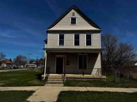 featured image of 906 Ohio St #1