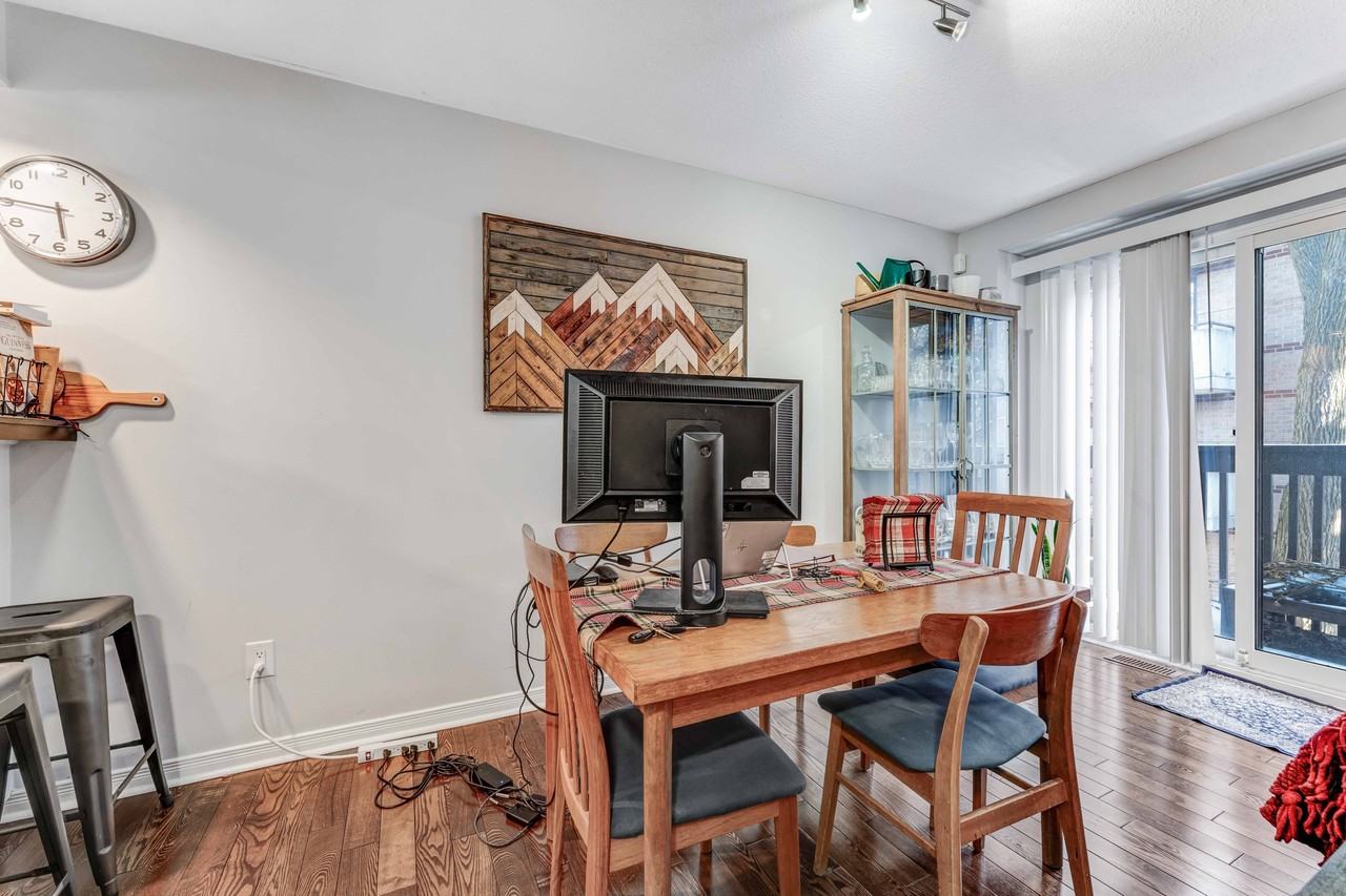 929 North River Road - Photo 6 of 16