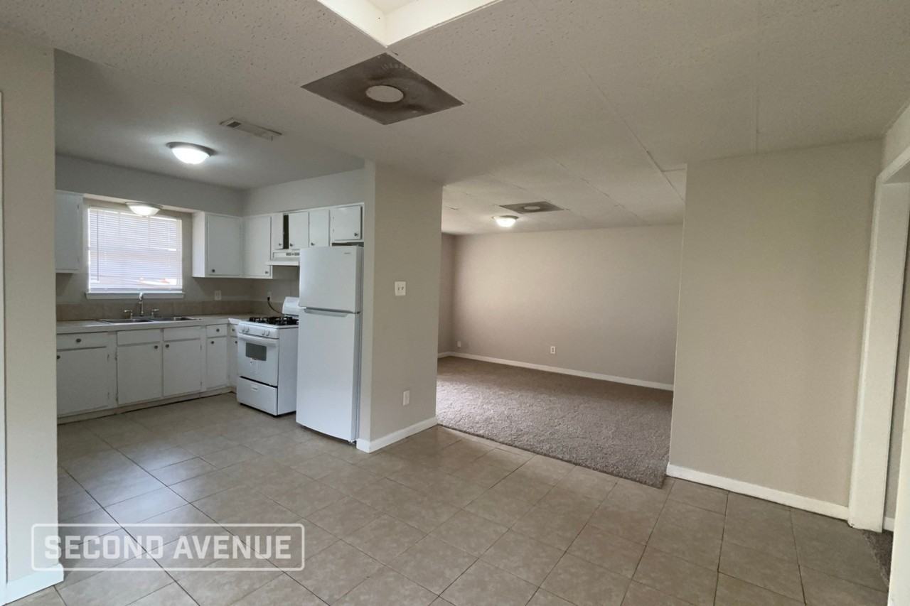 3422 Hurlingham St - Photo 3 of 14