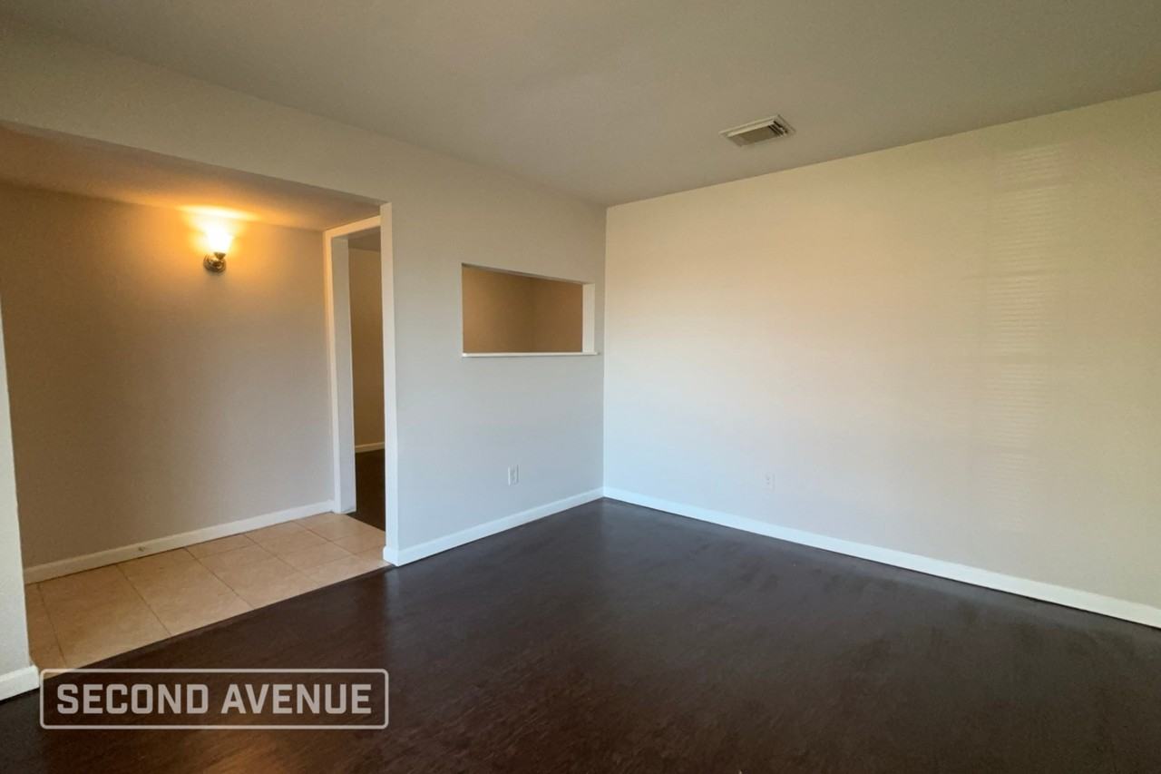 3302 Charriton Dr - Photo 3 of 15