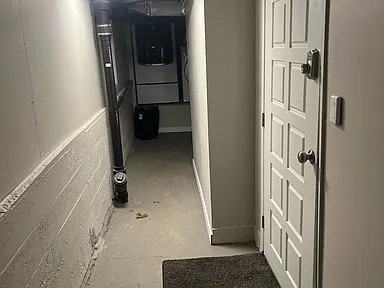 4525 5th Ave Ne #B - Photo 3 of 9