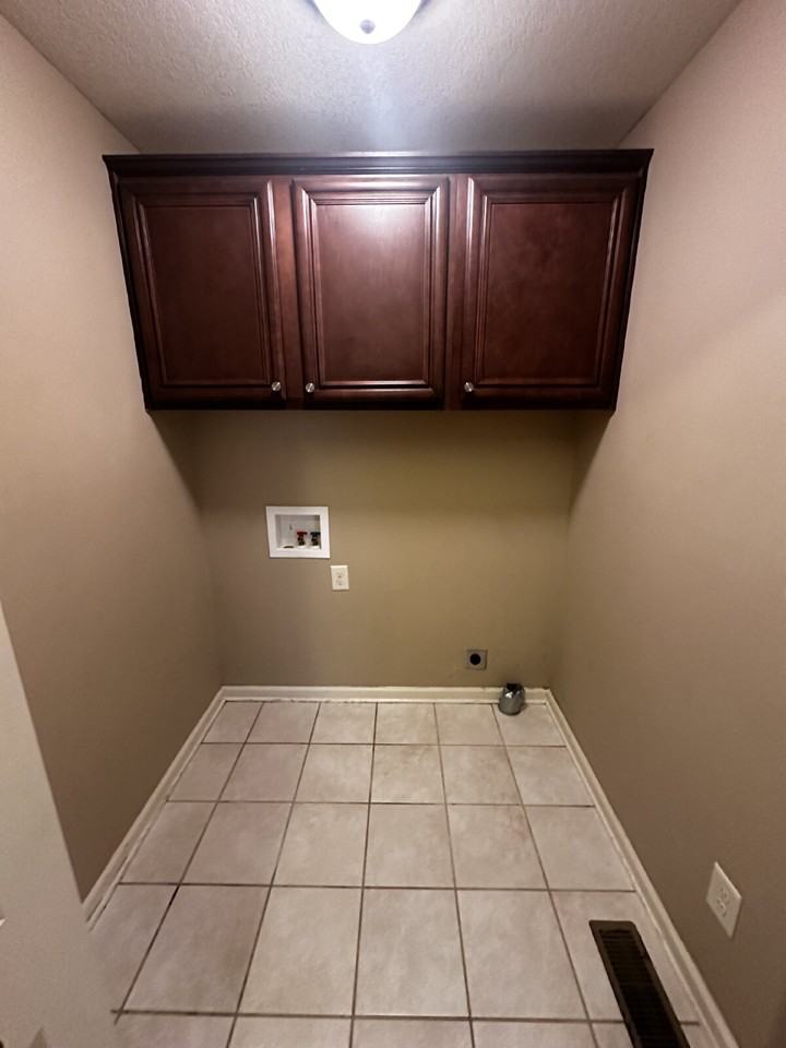 3462 Southwood Dr - Photo 6 of 30