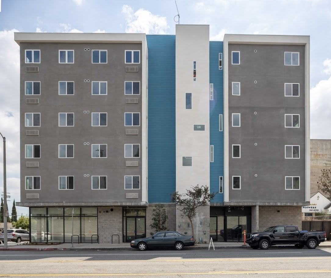 4252 Whittier Blvd.- SIOF - Photo 6 of 19