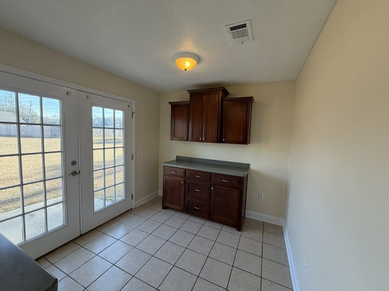 119 Thornbush Ct Ne - Photo 4 of 15