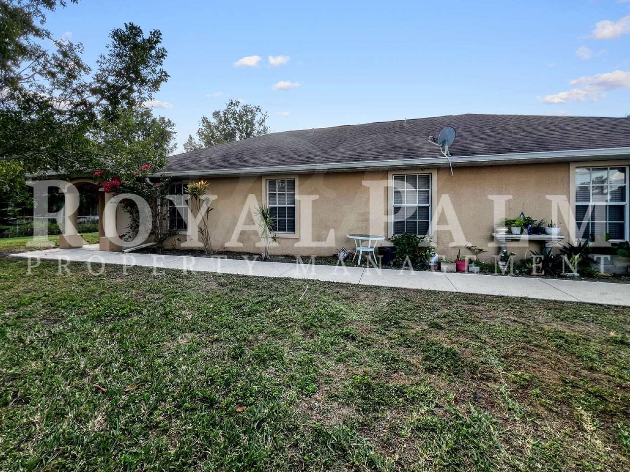 13437 1st St - Photo 4 of 24