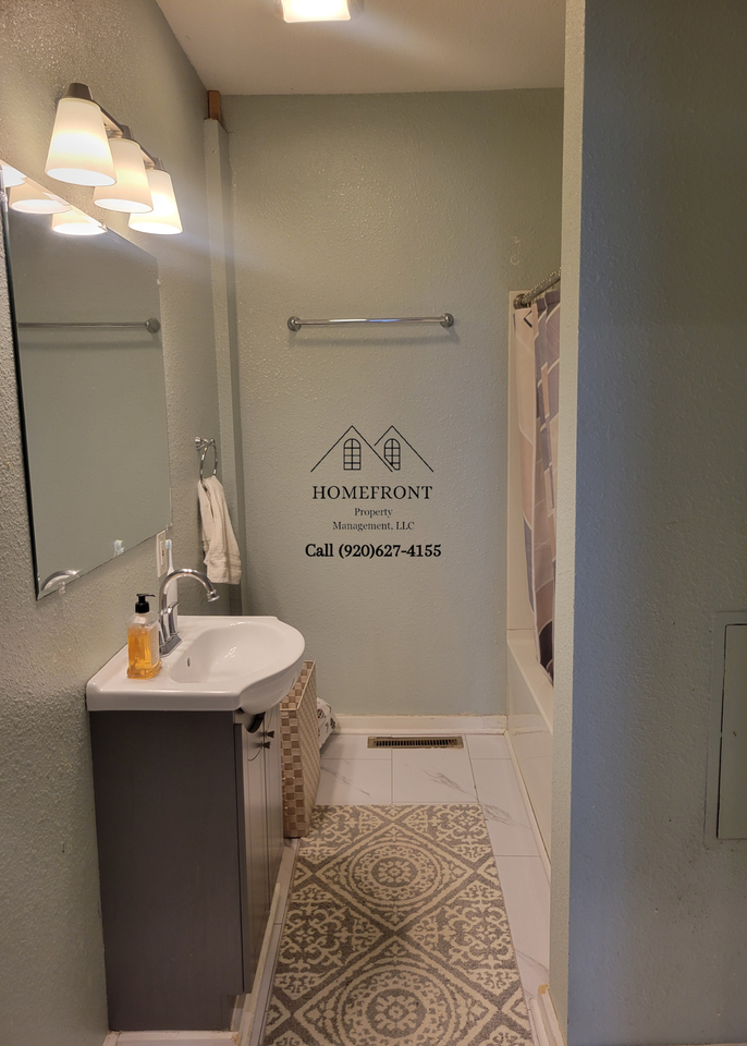 726 Riverfront Dr - Photo 5 of 16