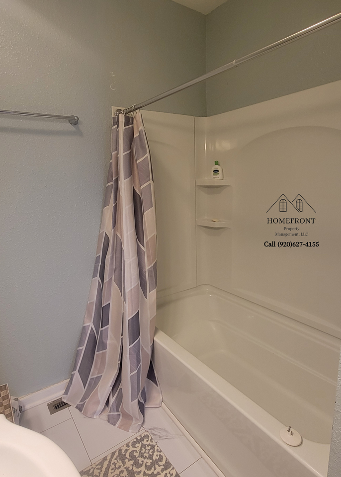 726 Riverfront Dr - Photo 6 of 16