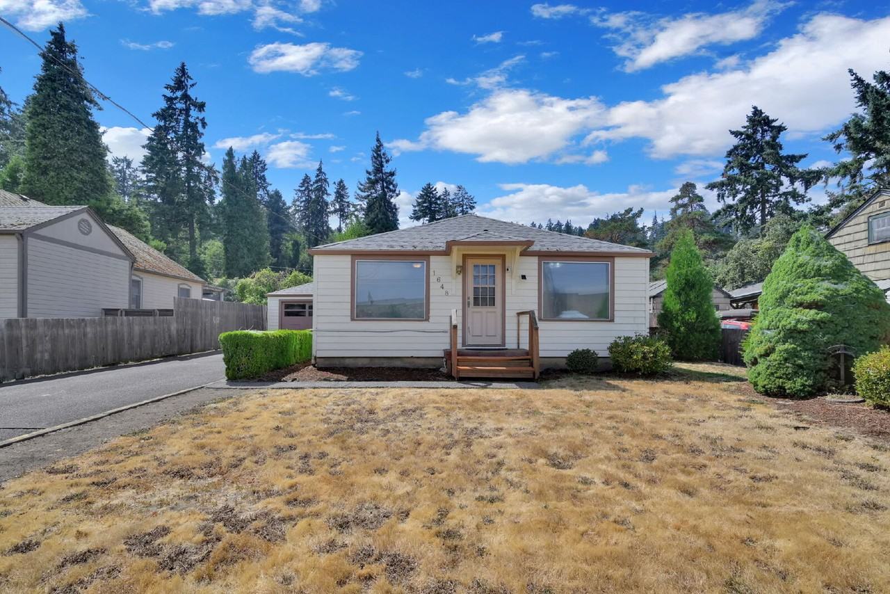 1648 Augusta St - Photo 2 of 20