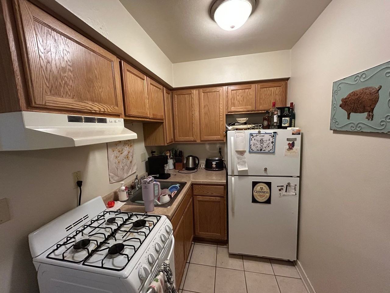 1601 N Farwell Ave - Photo 2 of 8