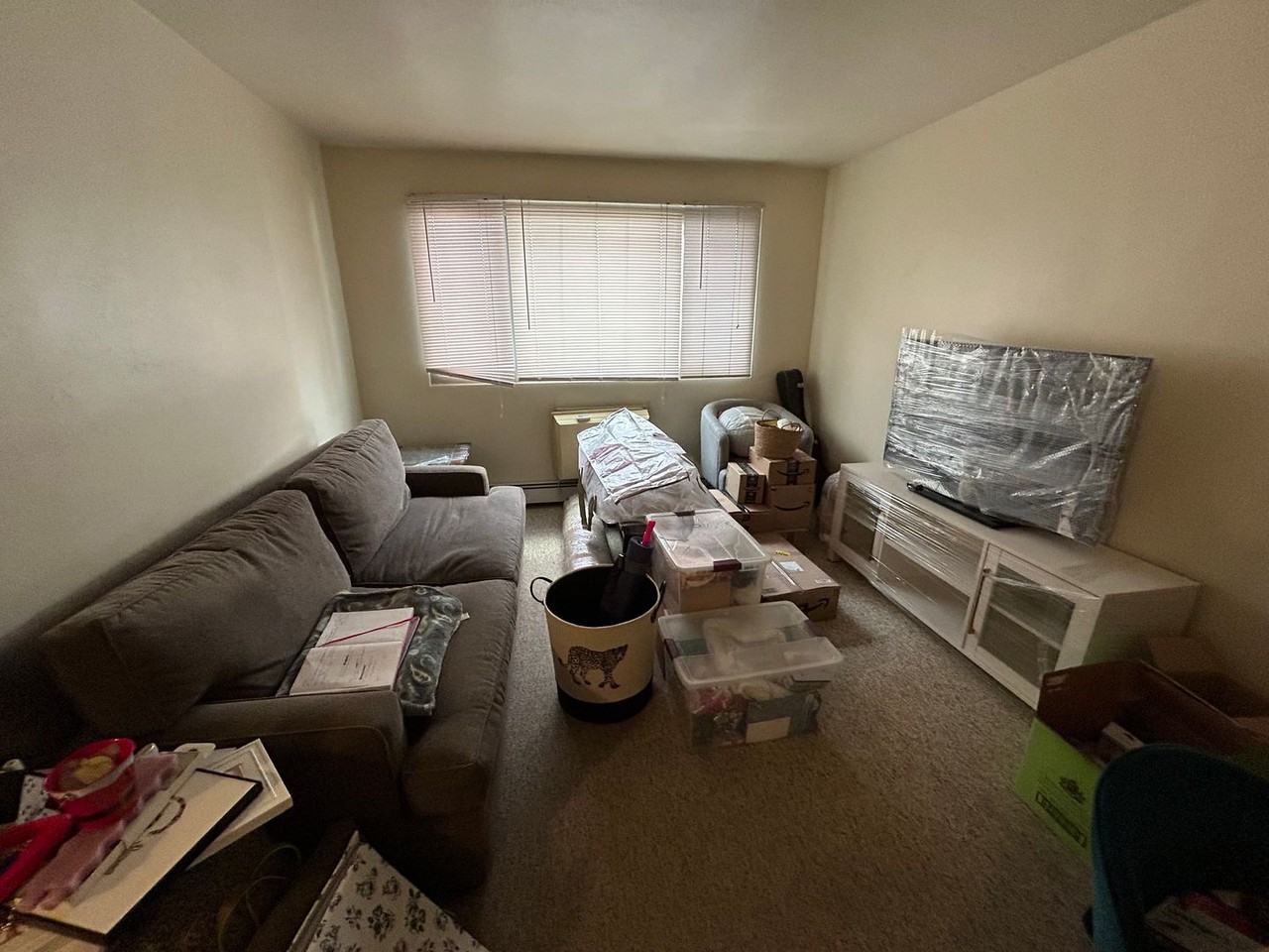 1601 N Farwell Ave - Photo 4 of 8