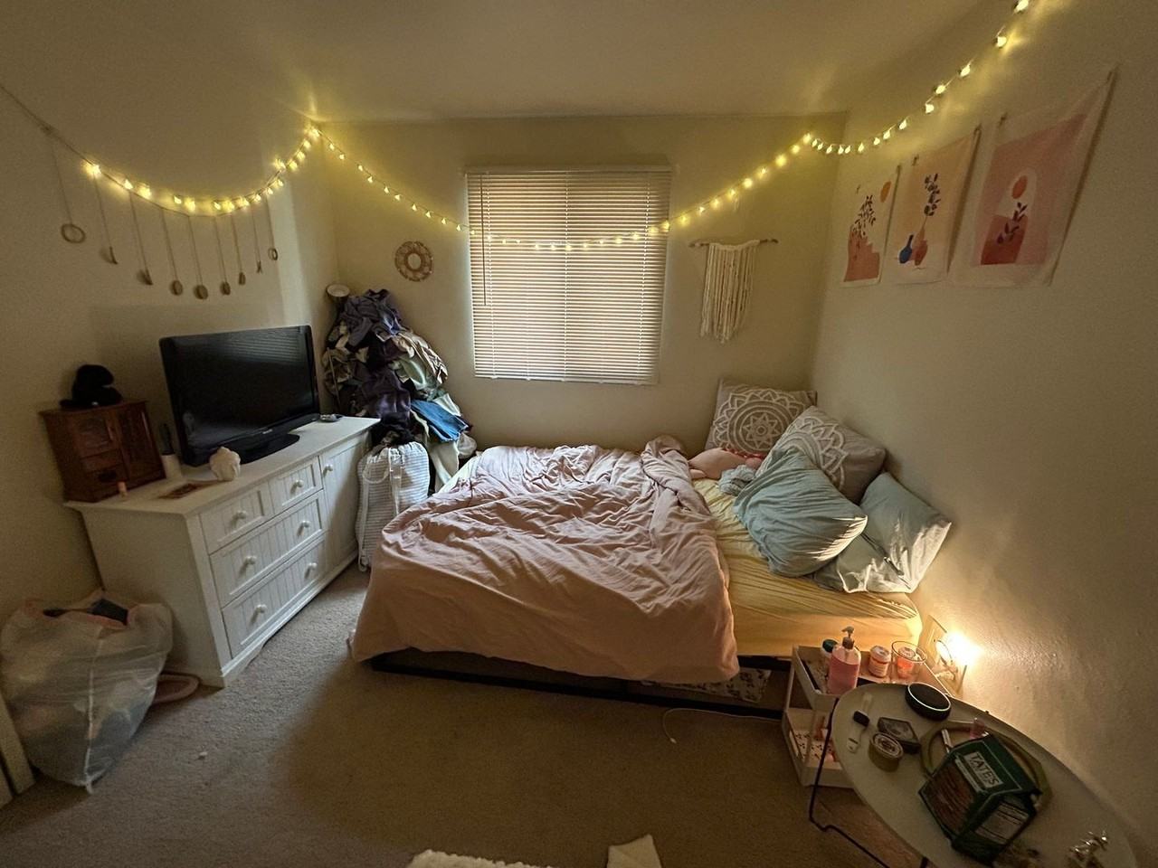 1601 N Farwell Ave - Photo 7 of 8