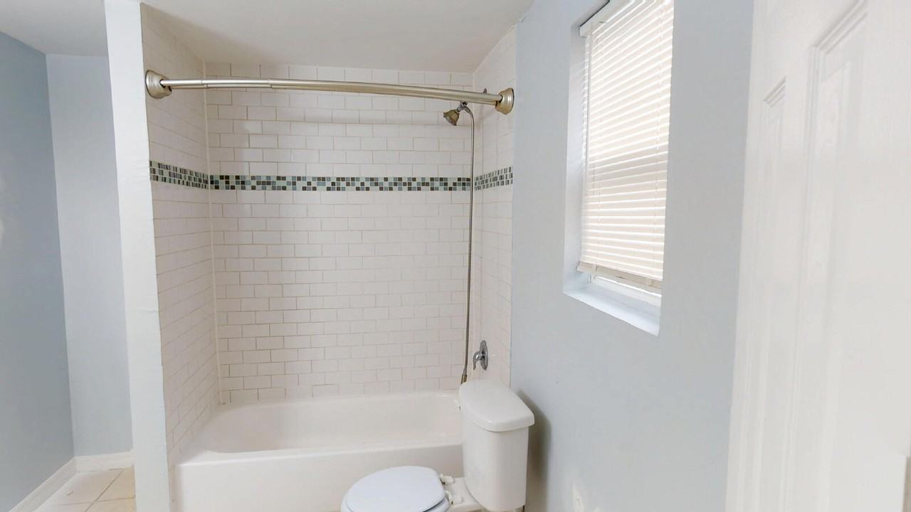 6926 Camelot Rd - Photo 7 of 19