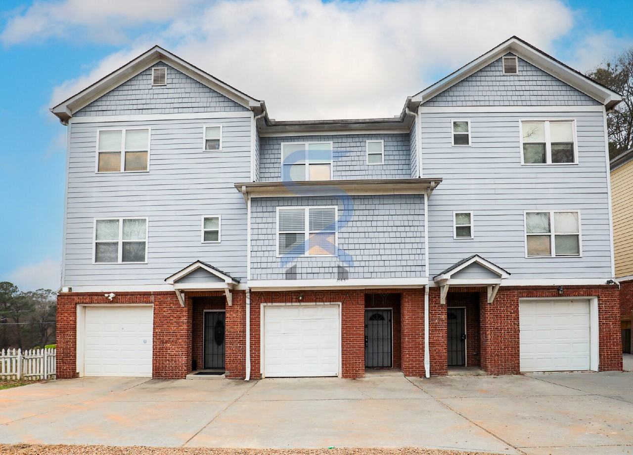 2145 Hollywood Dr Nw Unit 2 - Photo 2 of 21