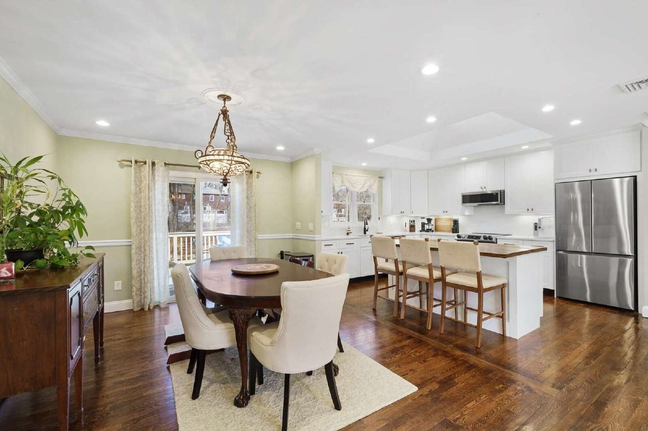 5 Alexander Dr - Photo 7 of 31