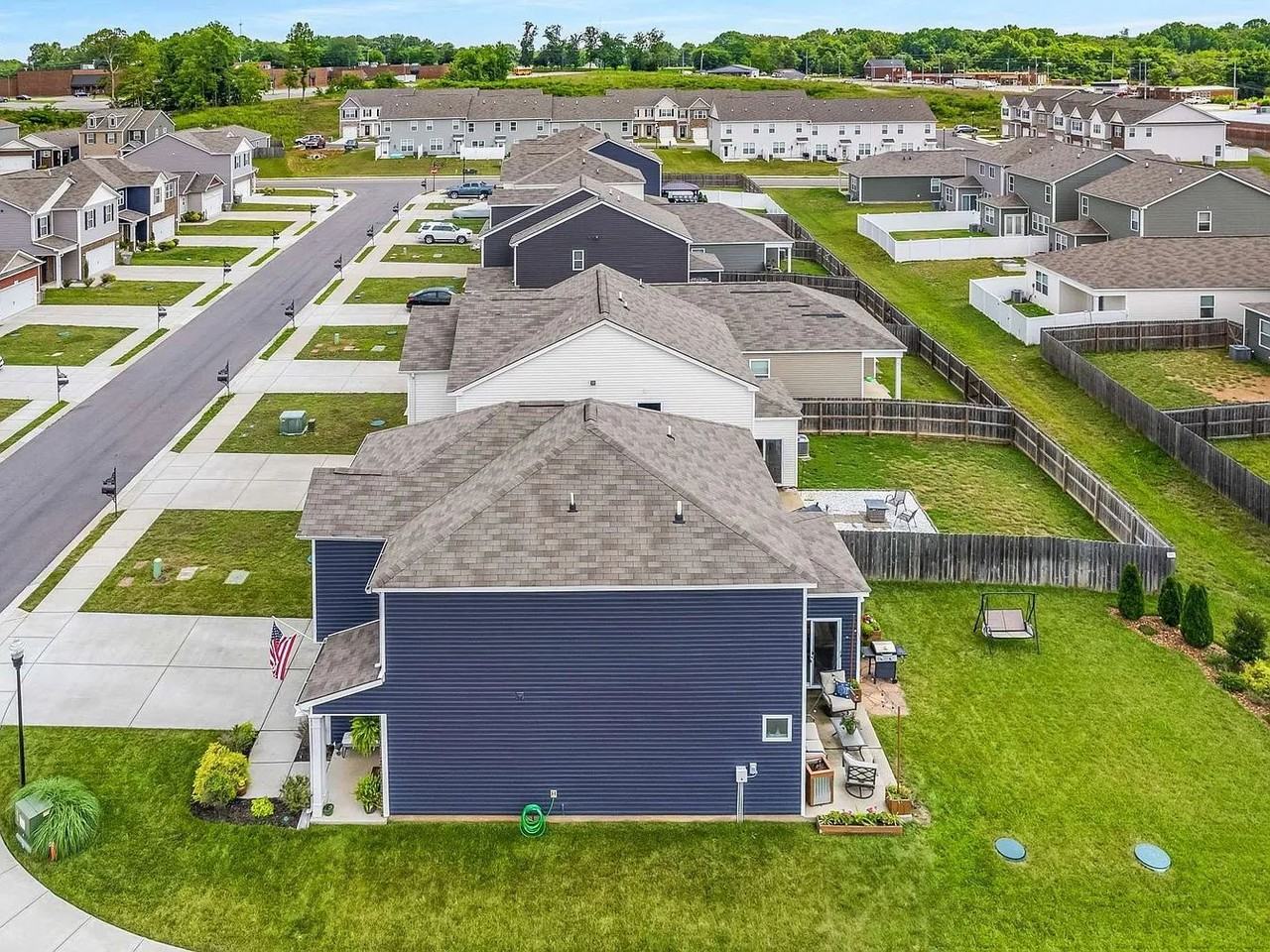 324 Victory Cir - Photo 3 of 28