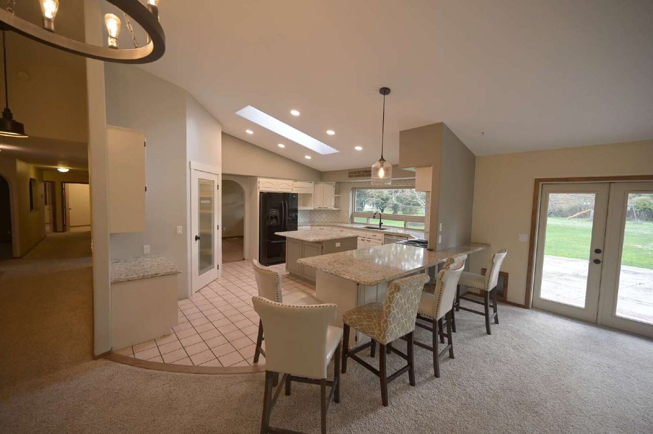 192 Fergy Ln - Photo 6 of 36