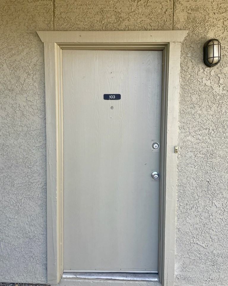 2846 E Kathleen Rd #103 - Photo 4 of 11