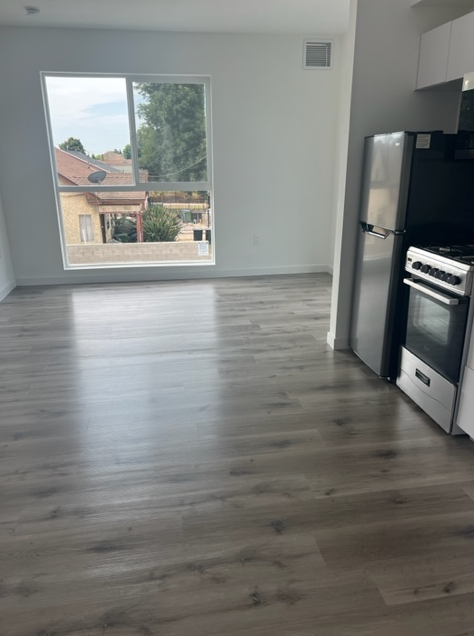 9416-9422 Firth Blvd - Photo 2 of 6