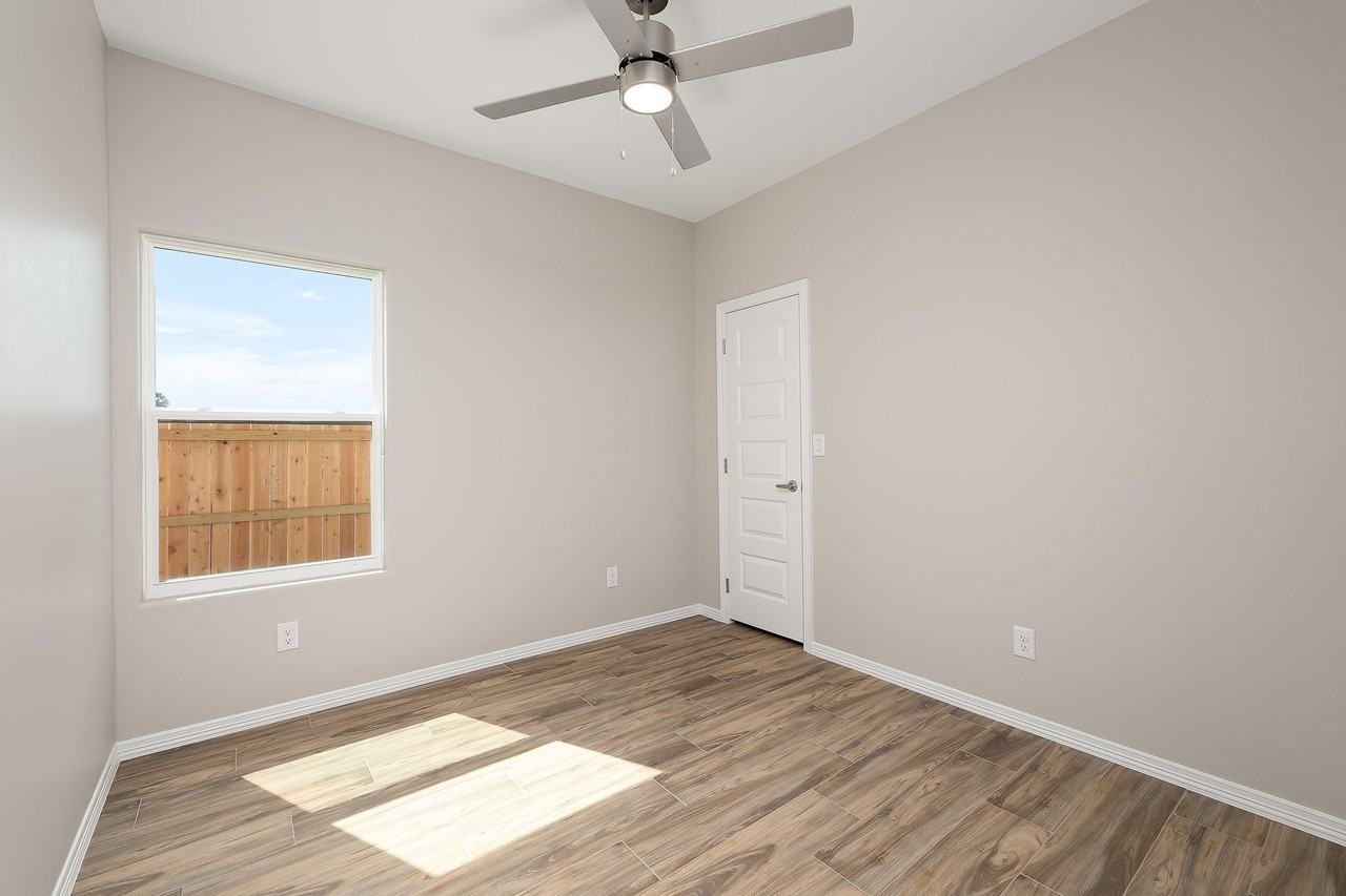 4216 Walnut Ave #3 - Photo 2 of 50