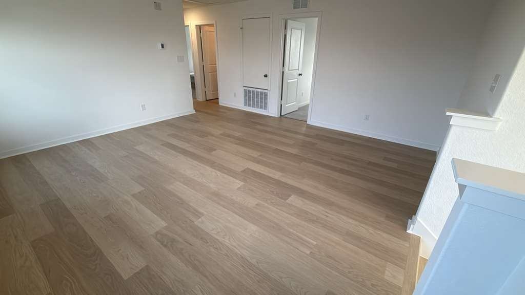 403 Begonia St - Photo 2 of 5