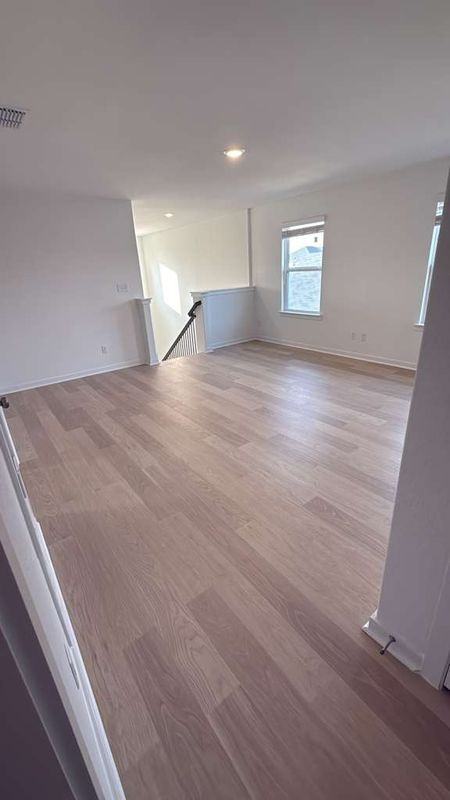 403 Begonia St - Photo 3 of 5