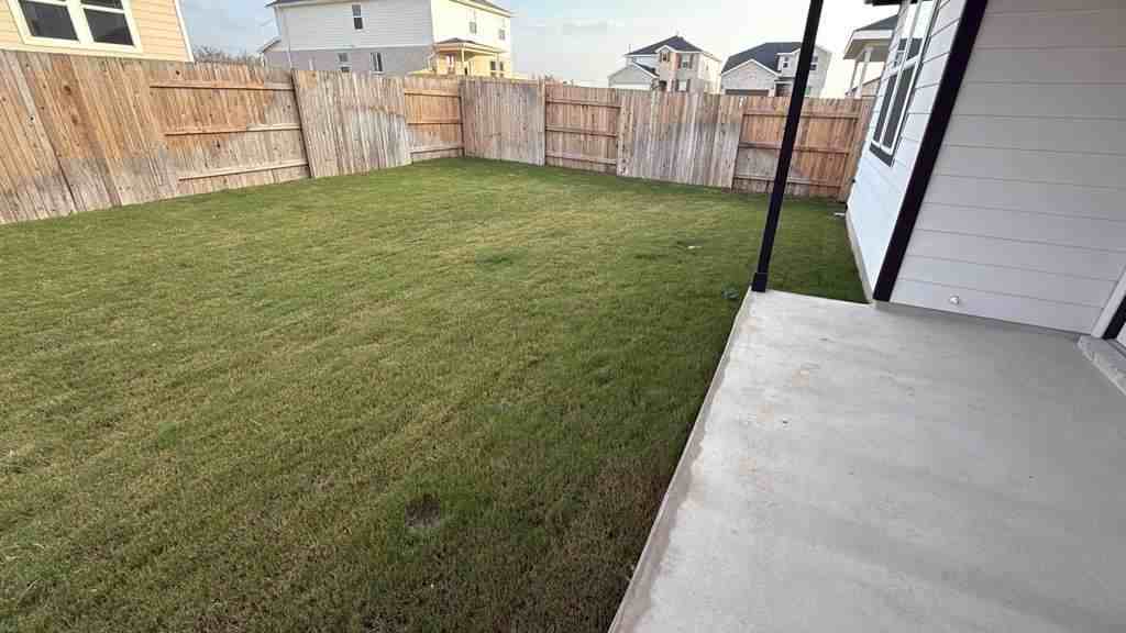 403 Begonia St - Photo 5 of 5