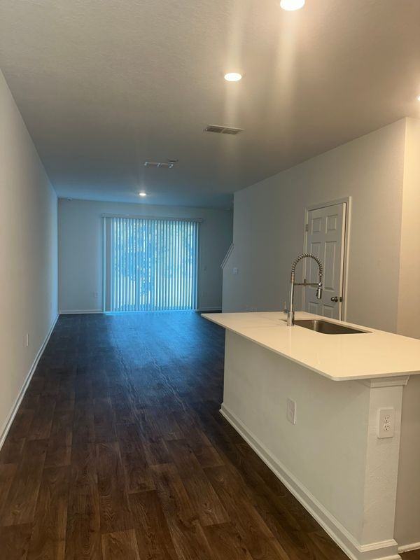 634 Celtic Dr - Photo 2 of 11