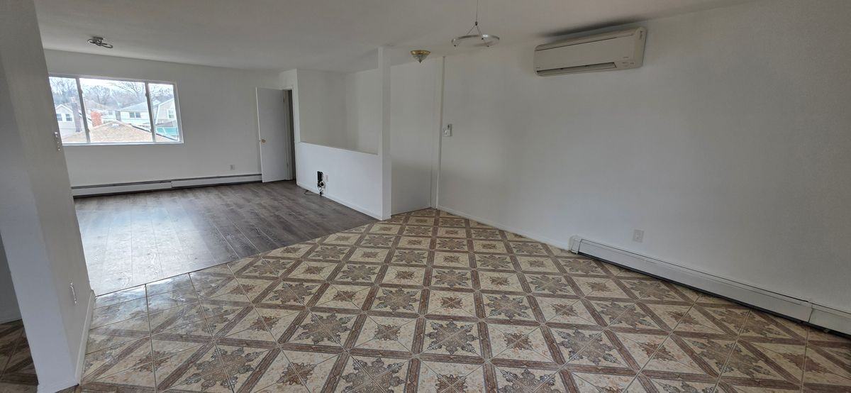 17427 126th Ave - Photo 3 of 11