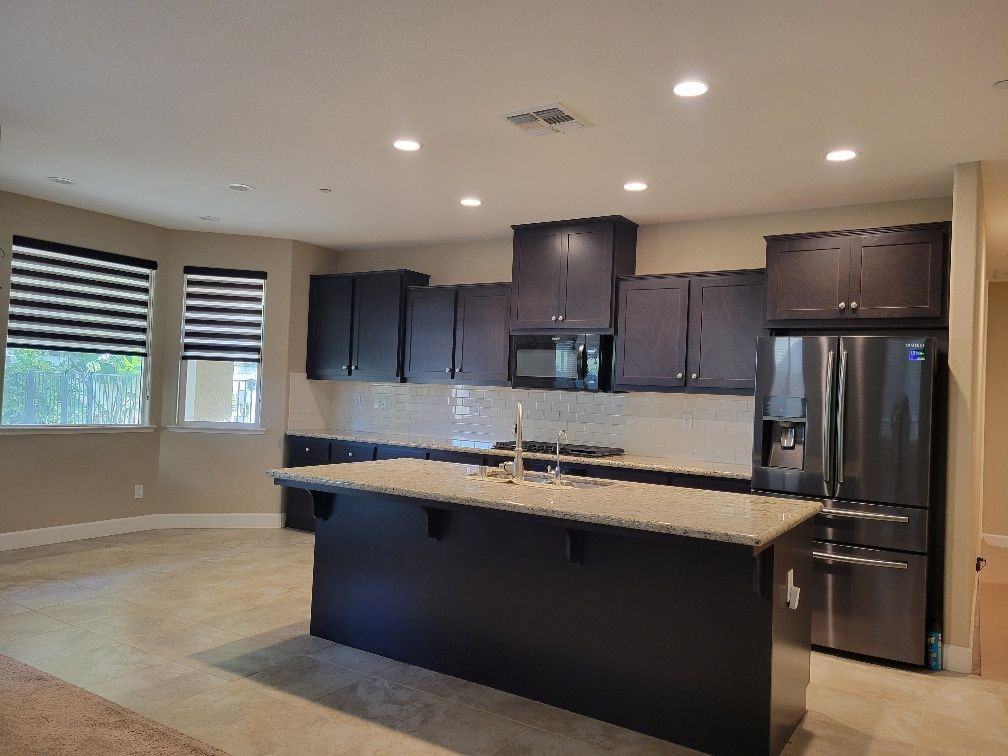 1618 Oak St - Photo 4 of 22