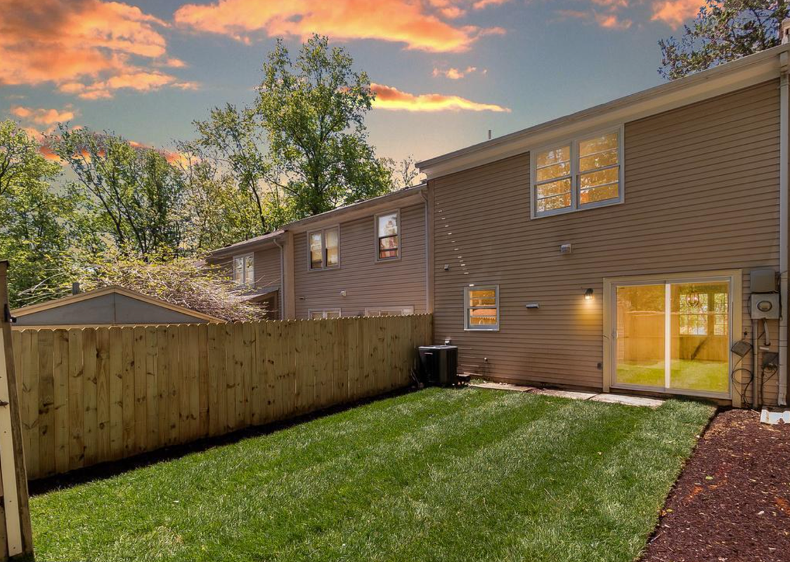 12337 Woodlawn Ct - Photo 2 of 22