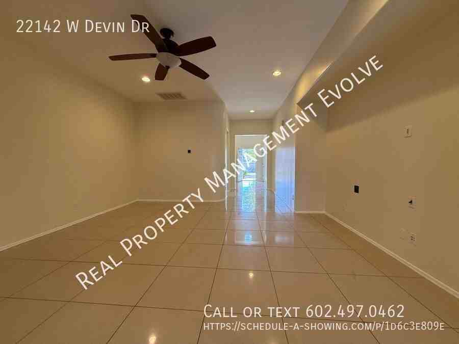 22142 W Devin Dr - Photo 6 of 30