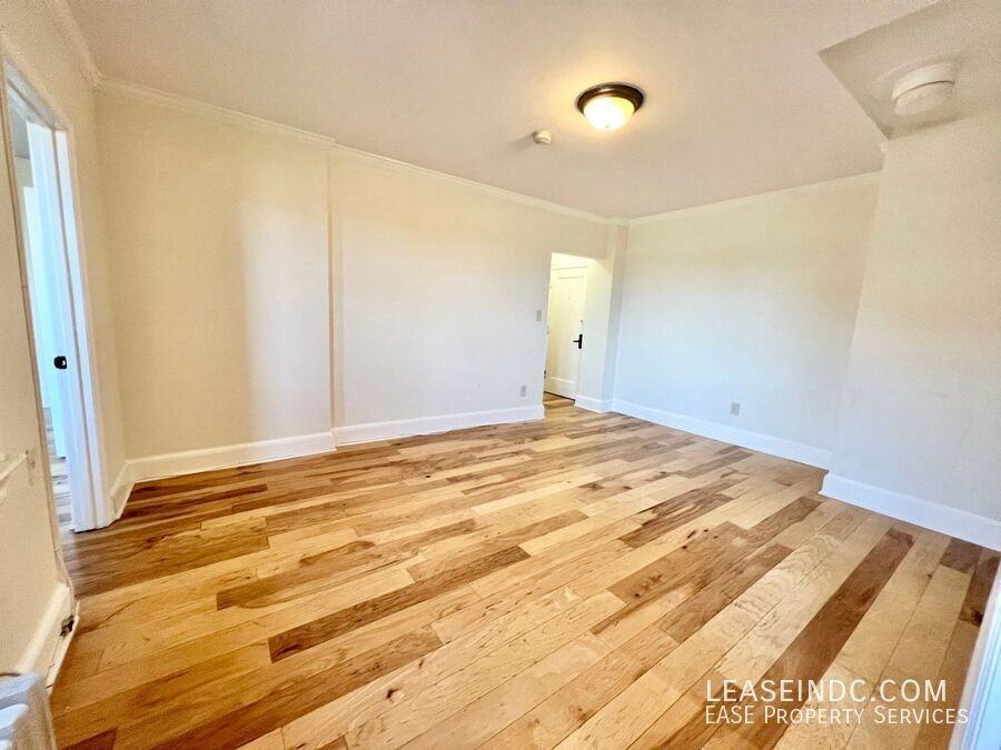 3010 Wisconsin Ave Nw #405 - Photo 6 of 20